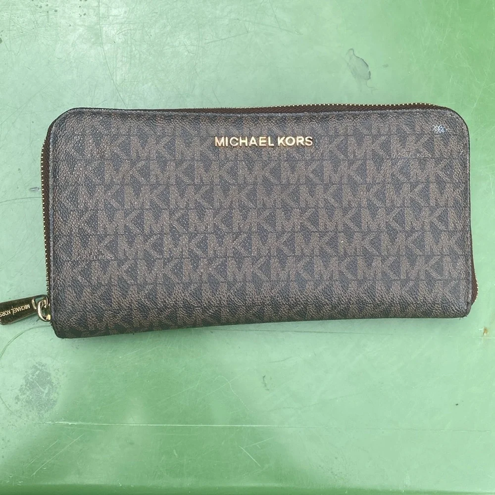 Michael Kors Jet Set‎ Travel Zip Around Continental Wallet Brown Logo 35H8GTVT1B